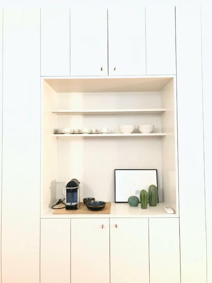 Loios Flat